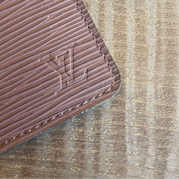 LV “Epi Card Holder” - Picture 8 of 14